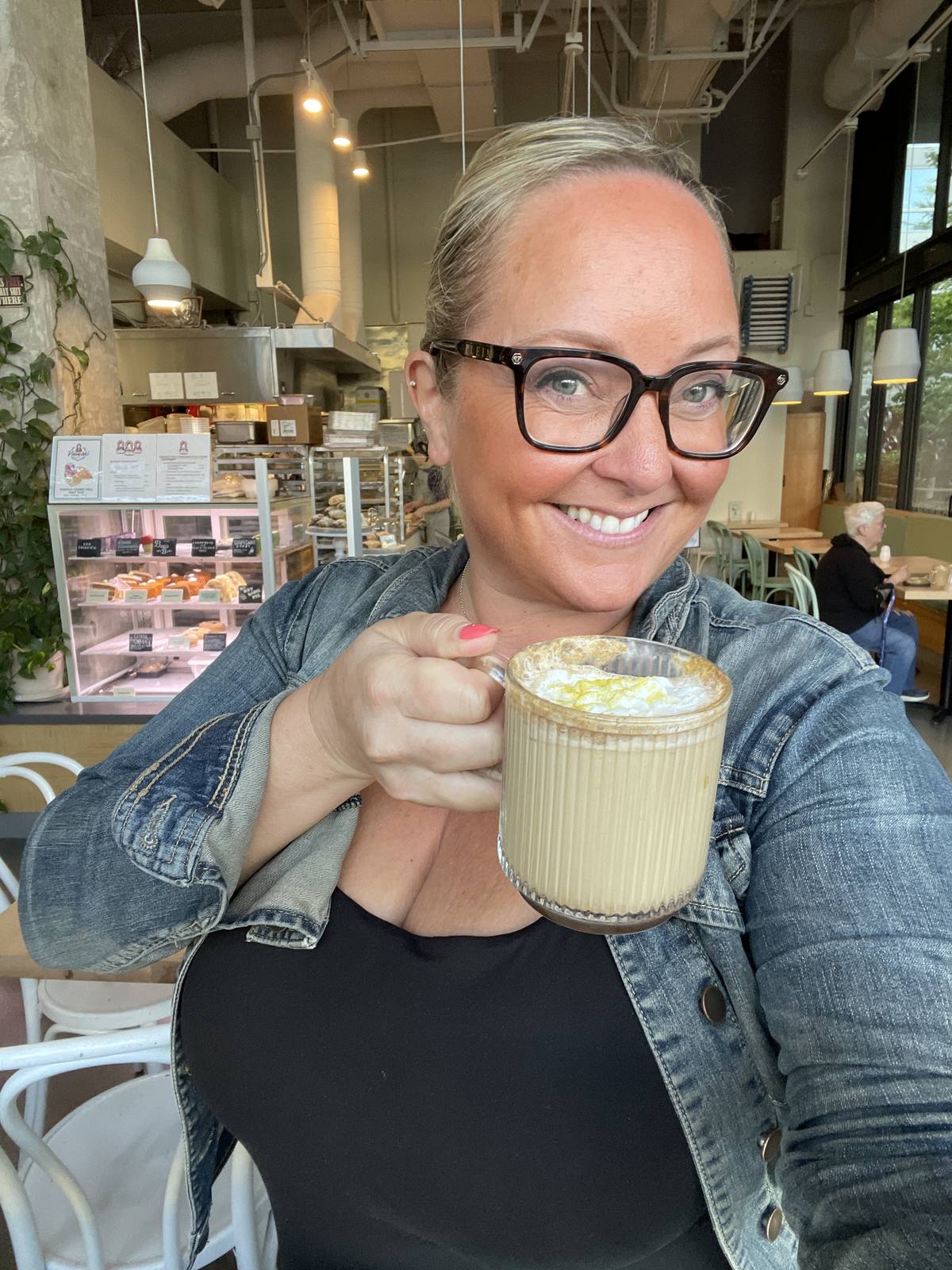 One-on-one strategy conversation over coffee